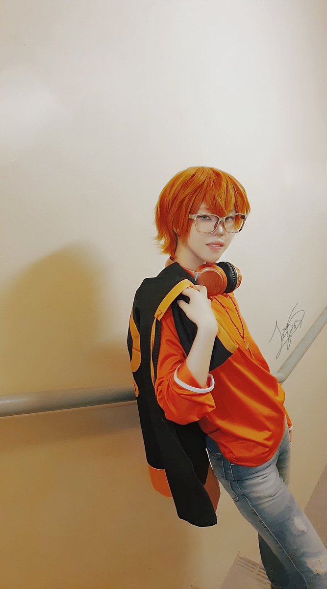 lxzerus's tweet photo. My time has come! The Lord of Darkness! Defender of Justice 707!

#mysticmessenger #mm #saeyoung #SAEYOUNG #mc #cosplay #cosplayer https://t.co/dl56gwnuas
