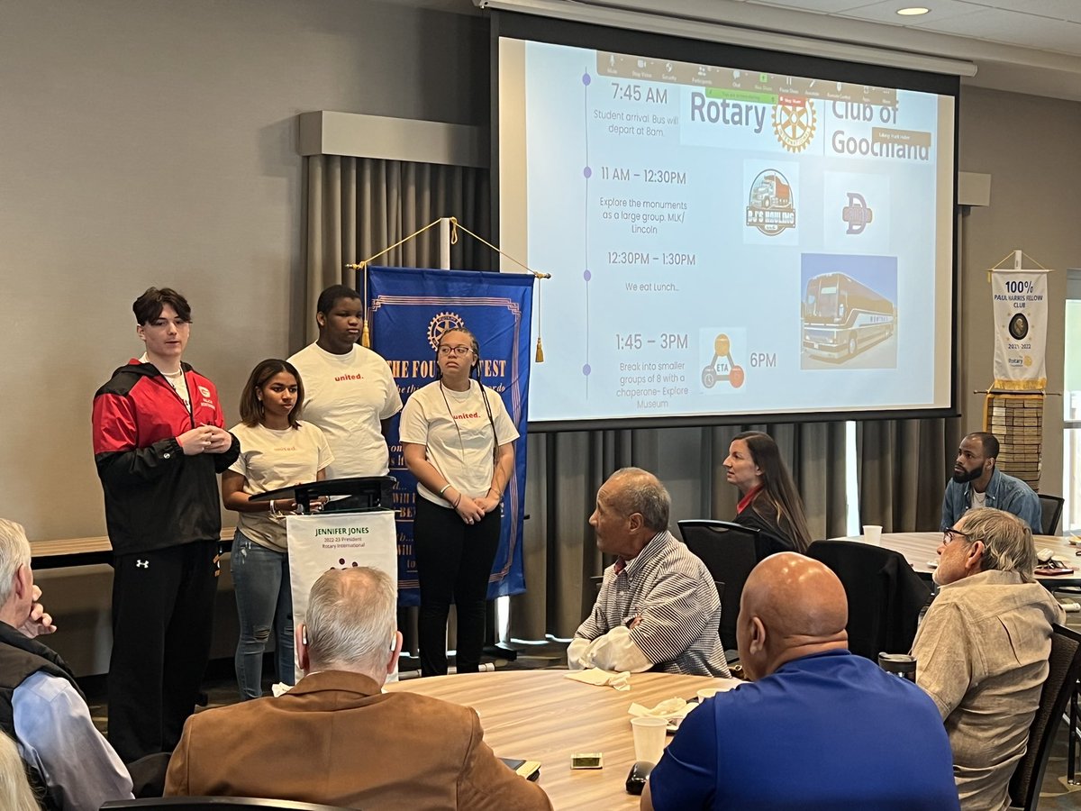 _malachi_montgo's tweet photo. A great opportunity to present what @GBacee experienced on our trip to D.C. Thank you  #Goochland @Rotary, BJ’s Hauling, &amp; @DreamSportsDSA for sponsoring our trip. Blessed to visit the National Museum of African American History &amp; Culture &amp; the memorials that honor our military. https://t.co/13jQGv2DnM