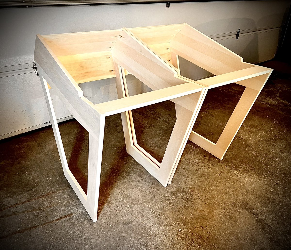 Studio desk build, progress continues. Starting to take shape now. Messing around with configurations. Planning back and front panels and some additional bracing for stability. 

#studiodesk #masteringworkstation #mastering #masteringstudio #masteringengineer #appledigitalmasters