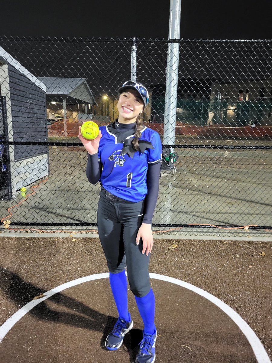 🥎 <a href="/JC_softball/">🥎Blue_Jays_Softball🥎</a> [3-24-23] 🥎
(V) vs. Salina Central
Gm 1: 7-3 (3-0) 
Gm 2: 9-3 (4-0)
<a href="/avadeguzmann/">AVA</a> hit a 2 run HR in the 2nd game of the DH.  <a href="/JunctionPost/">Junction City Post</a> <a href="/TheDailyUnion/">The Daily Union</a> <a href="/sportsinkansas/">Sports in Kansas</a> <a href="/kansasprepzone/">Kansas Prep Zone</a> <a href="/scoresinkansas/">Scores in Kansas</a>