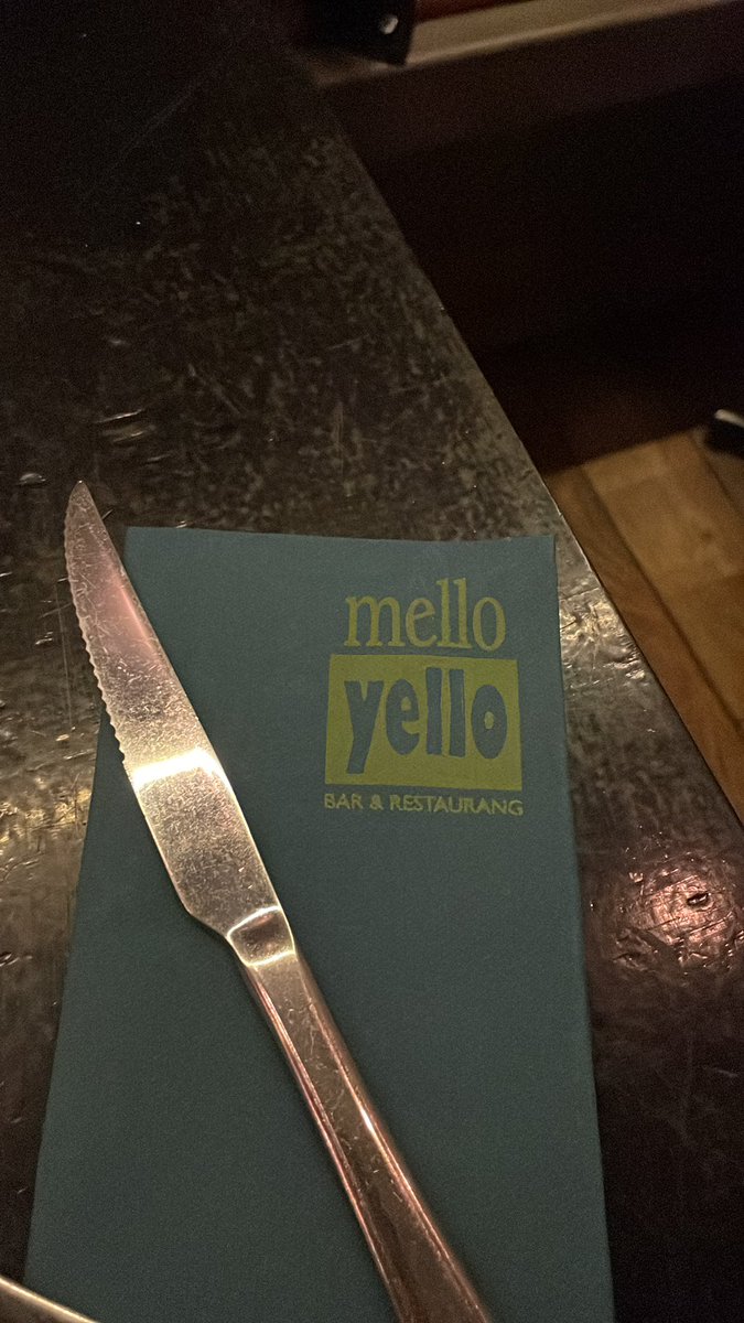 roppapoppy's tweet photo. Best bar name i’ve heard @Jellesmarbles #keepitmellow https://t.co/SbHvVpJDAw