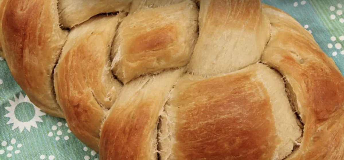 thriftyniftymom's tweet photo. If you love homemade bread, you will definitely want to try this amazing, delicious, and easy Challah Bread Recipe! #freshbakedbread #recipe #challah #challatbread https://t.co/BQDuJTwCpA via @ThriftyNiftyMom https://t.co/ypn2OYoIe6