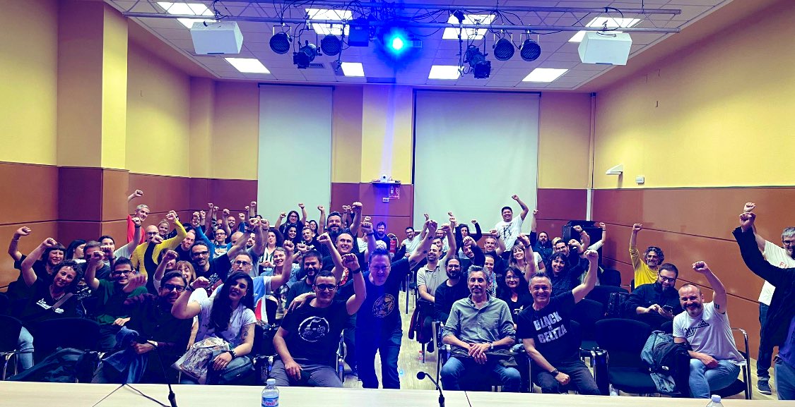 muguruzafm's tweet photo. Eskerrik asko Alacant!
Amunt País Valencià!
@Black_Is_Beltza II: AINHOA
#unicomic https://t.co/NtjE7A9jnP