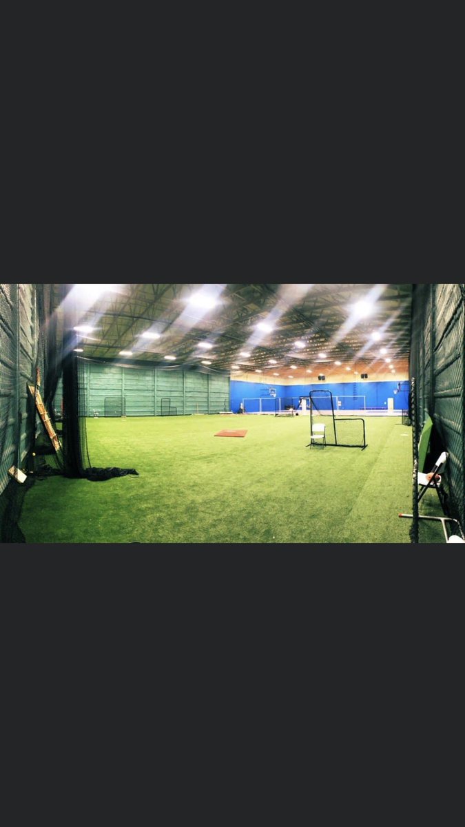 CoachWilz's tweet image. Currently looking to complete our 2023 Class for next year.  Uncommitted 23’s or transfers looking to save their eligibility, find the right fit, and play a full fall/spring college schedule/with a postseason.
24/7 Weightroom and facility access, provide housing, Cont’d…