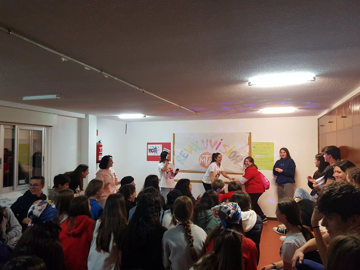 MTA_Esp's tweet photo. Revoluvision!!! 🎊🎉
#mtaenrevolucion https://t.co/QR4fQ1aID5