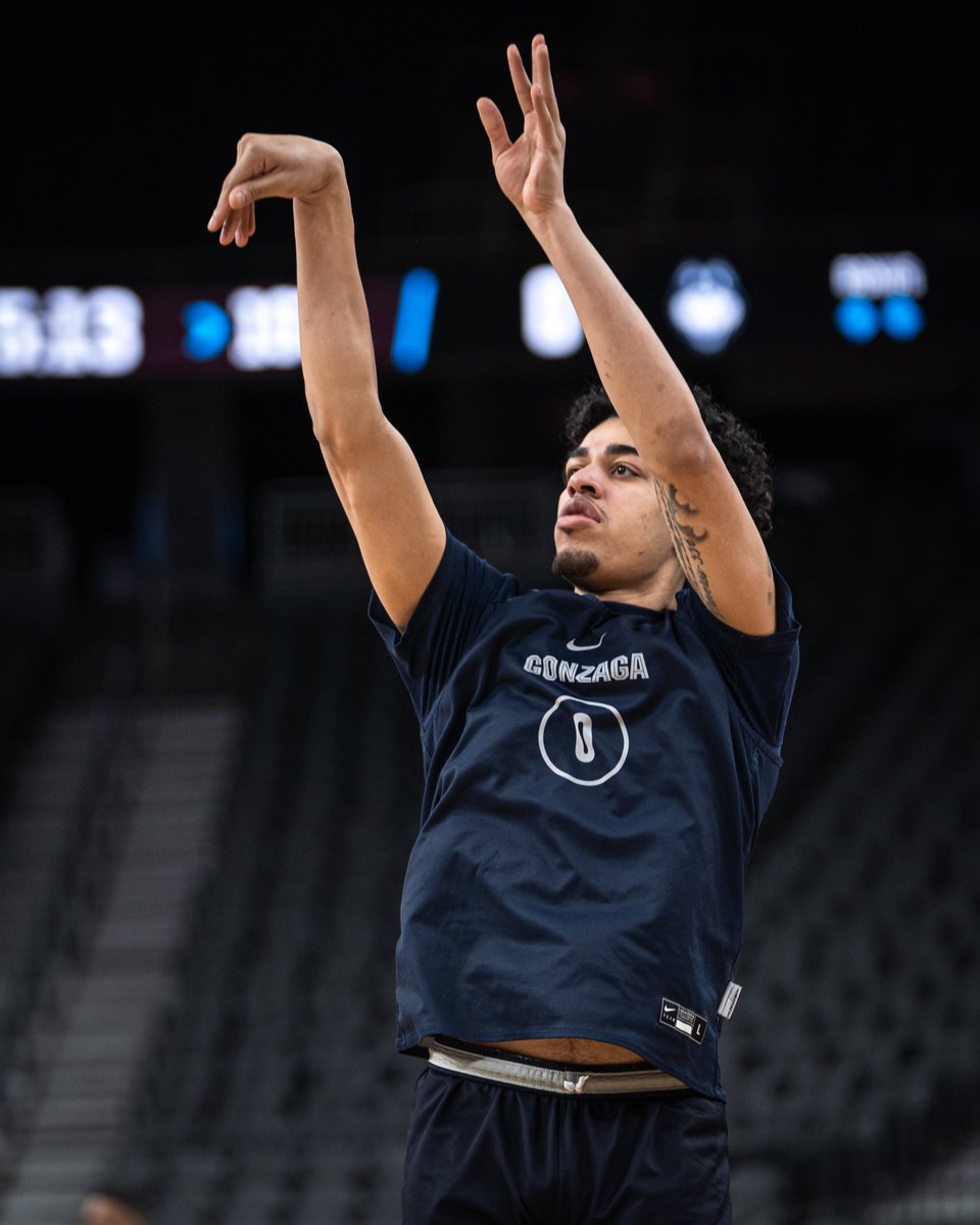 ZagMBB's tweet photo. In for a dog fight 🤐 https://t.co/aY7QtpFomo