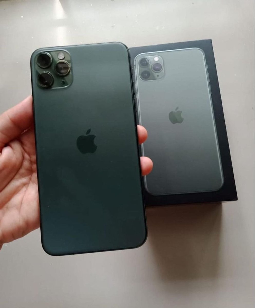 apelinaja's tweet photo. Wts iphone 11 pro max 256gb ex ibox. Bh 84%. Kelengkapan fullset original. No minus, hp terawat pemakaian cewek. Cod only, lokasi cibubur. https://t.co/vuImBjJcyr