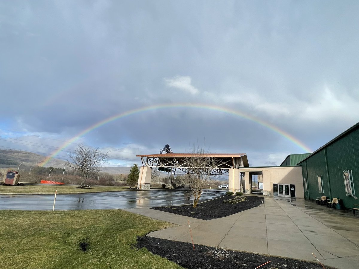 TonyD32's tweet photo. @SenecaAllegany Beautiful!  🌈 https://t.co/serWfiwnOu