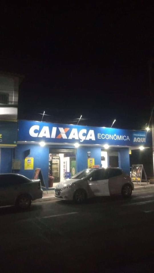 ocaelx's tweet photo. OS BARZINHO MAIS FODA DO BRASIL 

a thread:

começando com o maior o CAIXAÇA
econômica e n tem fila só tem velho https://t.co/xmd6Wnhxdv