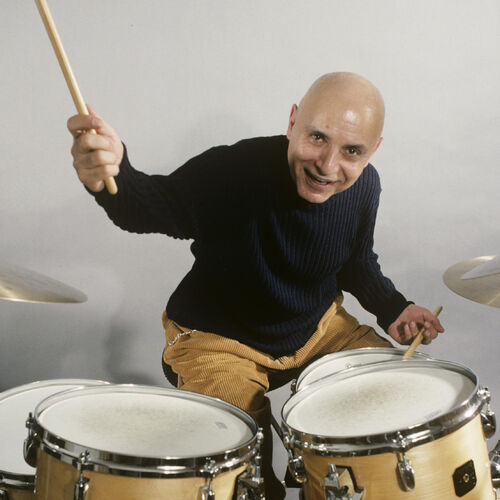 GuilleBazzola's tweet photo. Hoy se cumplen 92 años del nacimiento de Paul Motian. Gran baterista, compositor, bandleader y sideman. De los más importantes de la historia. https://t.co/6W46GD4qEm