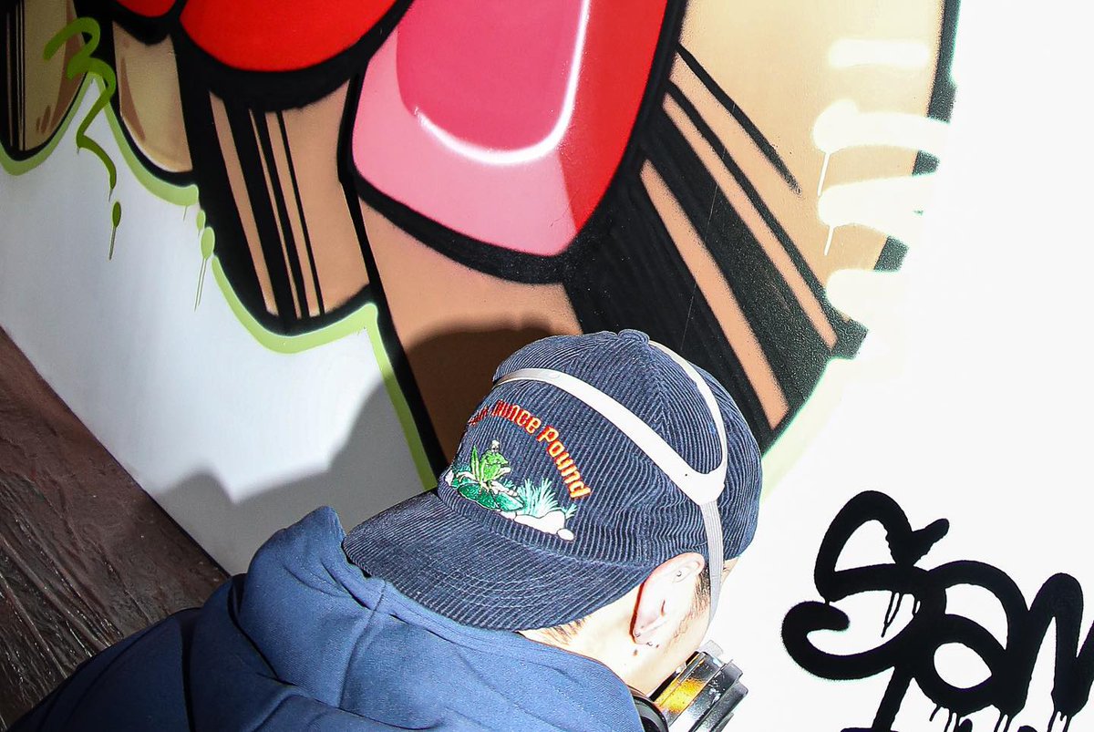 AOMGTH's tweet photo. @aomixofficial @AOMGOFFICIAL [IG] sambypen: 250323 SAMBYPEN โพสต์ภาพเบื้องหลังการทำ graffiti ในงาน AOMIX FEST ที่ผ่านมาค่ะ

แคปชั่น " for @aomixofficial @aomgofficial 🎶 #sambypen #aomix"

https://t.co/ff8Srd0tBR

#AOMG #AOMIX #MOSTWANTED #모스트원티드 #AOMIXFEST #에이오믹스페스트 https://t.co/ruBZL9tLvm
