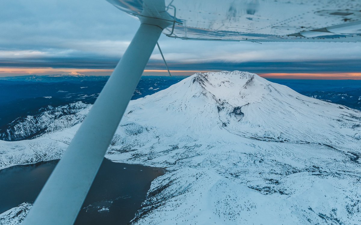 <a href="/BraydenCreation/">Brayden Creations</a> These two are faves so far this year. I got a DM maybe 2.5 hours before the flight from <a href="/WilliamFrohne/">Frohne</a> saying they had an extra seat and asking I wanted to go. How could I say no?🤙🏻