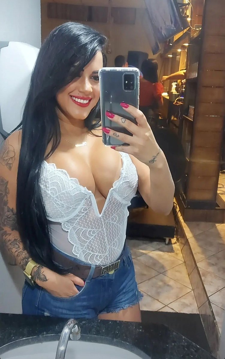 CuiabaNacional's tweet photo. Bora fazer umas compras né meus Bolsonaristas de ❤️❤️ https://t.co/QIpB99hZ8m