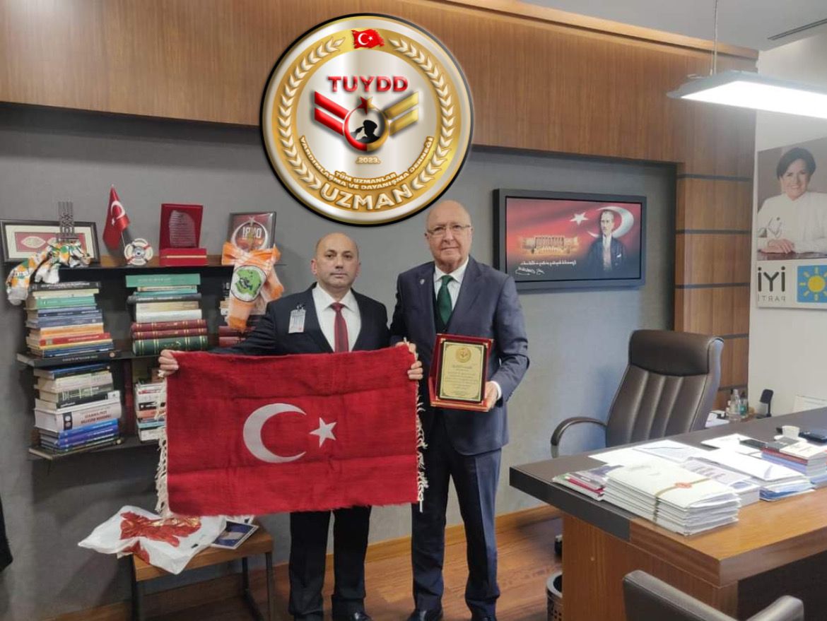 Cngzkeskn's tweet photo. Sayın Genel Başkanım @meral_aksener  Sn vekilim @Hasan_Subasi camia adına destekleriniz için çok teşekkürler.Çok çaba sarfettiniz,çok duamızı aldınız.Allah sizden razı olsun.Heyecanla ve dualarla bekliyoruz. @meral_aksener @hasansubasi @Cngzkeskn #SıraUzmanÇavuşaKadro https://t.co/efpbdUpVgE