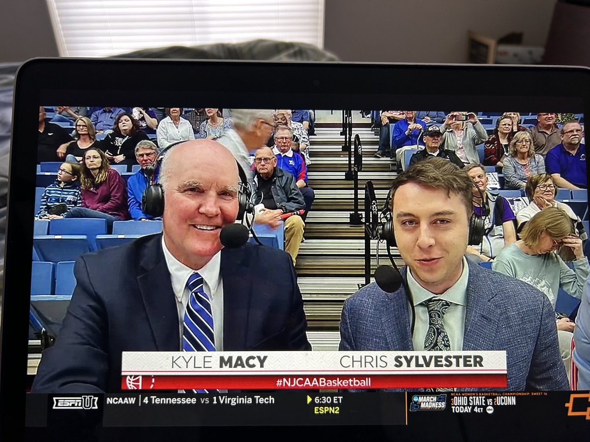 Had to toss on @NJCAABasketball DI National Championship on ESPNU with @ChrisSylvester_ and @KyleMacy4!

What a game! #OpportunitiesStartHere