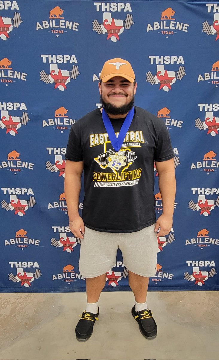 PinonesRuby's tweet photo. Your 2023 State champion with lifts of 🙈👇 
*770-Squat/PR
*670-Deadlift/PR
*535-Bench/PR
*1975-Total/PR
 #Blessed #TeamPinones #Champ #Gold #SASTRONG #ECSTRONG #HOOKEMSTRONG #blessedyoucallmemom 
@CoachSion @MaxSportsSA @hinojosa_david @TexasTFXC https://t.co/1mQa4DZD7z