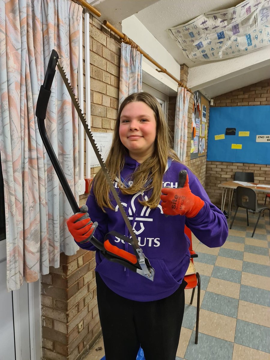 11thRedditch's tweet image. #BePrepared - our Eagle Scouts revisited some first aid best practises this week and then got down to learning how to safely use a saw. Good work everyone! 

#skillsforlife #scoutinglife @ScoutsHW @redditchscouts