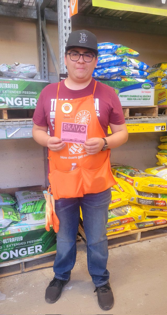 Having fun with a purpose!..@teamD28 you guys are awesome! Giving an appreciation bravo to my co associates for doing a great job on this busy Saturday..thank you for always being above and beyond!BRAVO Dalton,Noel,Aiden,Lauren and Jose! You rock!