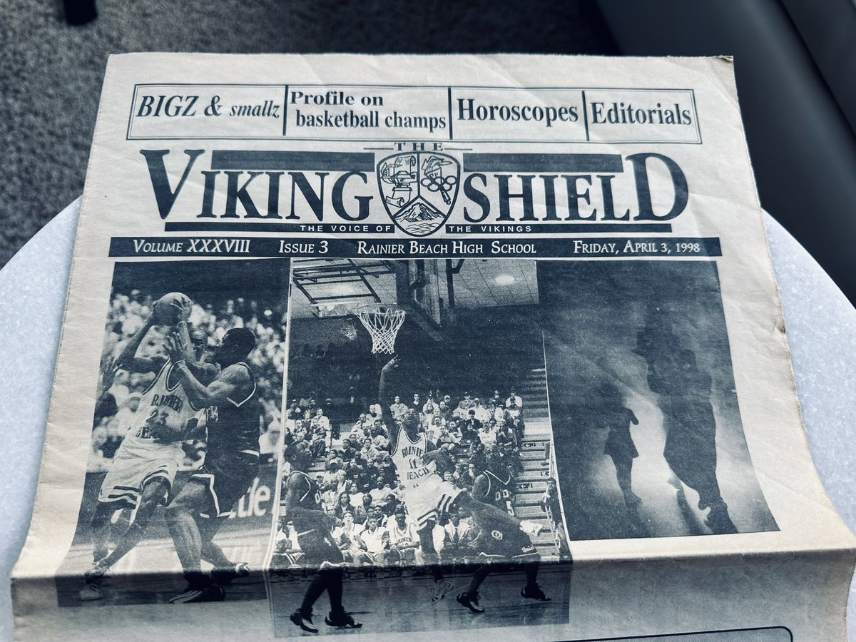 DavidWuMusic's tweet photo. 25 years ago this month, the #RainierBeach Vikings boys basketball team won their 2nd WA State championship with a 44-40 win over Olympia at the Kingdome. Led by Jamal Crawford, the team also featured eventual 7-time Mr. Olympia champ Phil Heath and the clutch center David King. https://t.co/ZoKVSrqk2g