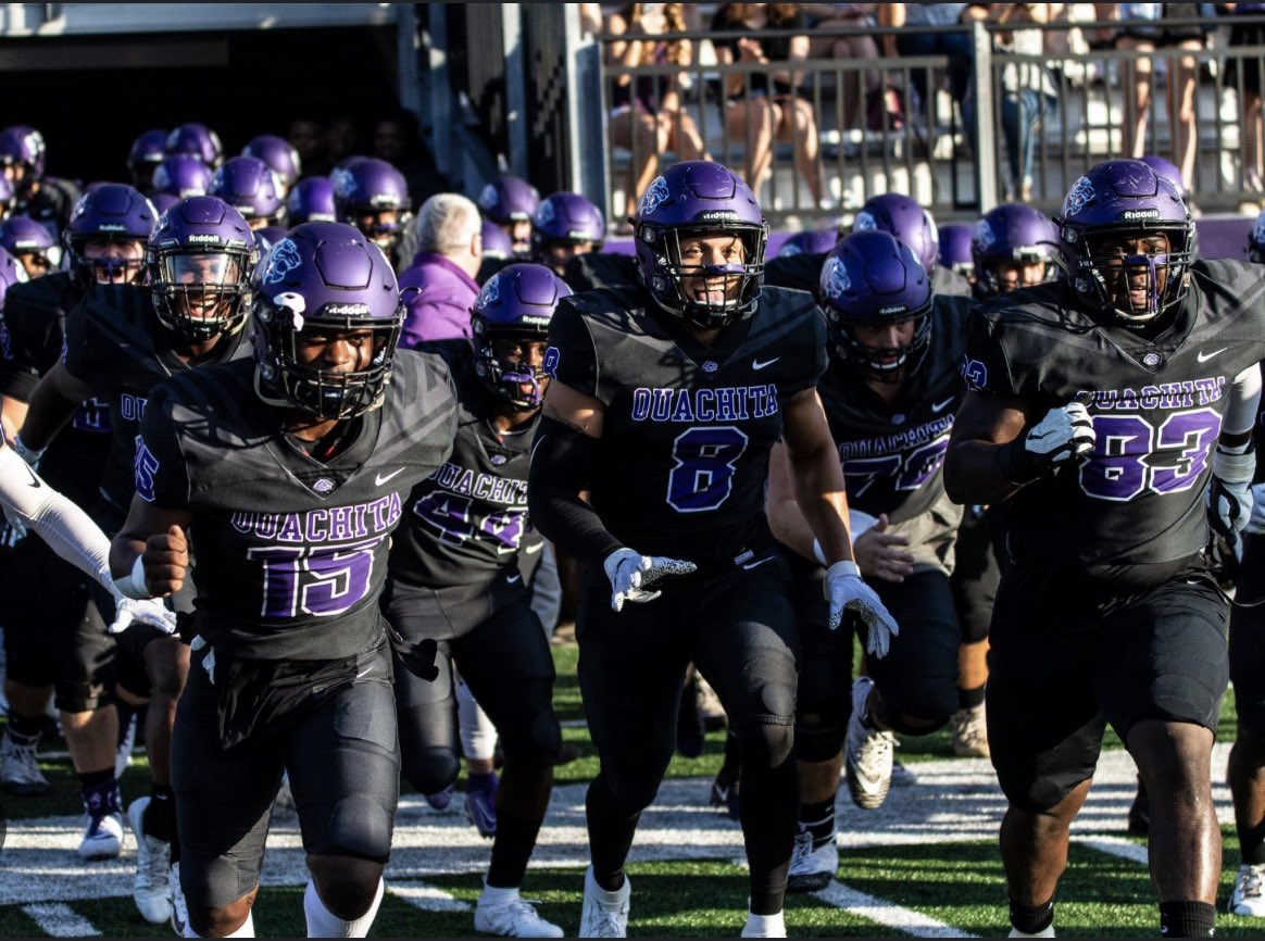 AshtonOlberding's tweet photo. I’m blessed to receive an offer to Ouachita Baptist University! @FrankEspy @OuachitaFB @TheMove_Fball https://t.co/19lqU9Sovj