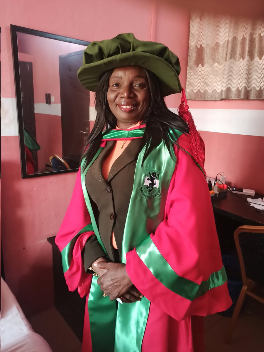 AmaluNgozi's tweet photo. Be your own light!
May your light keep burning!
#PhDConvocation 25--03--23🍷
#UniversityofNigeriaNsukka
#Elites
SUPER LIONESS 💪 https://t.co/3sPTtjMMaD