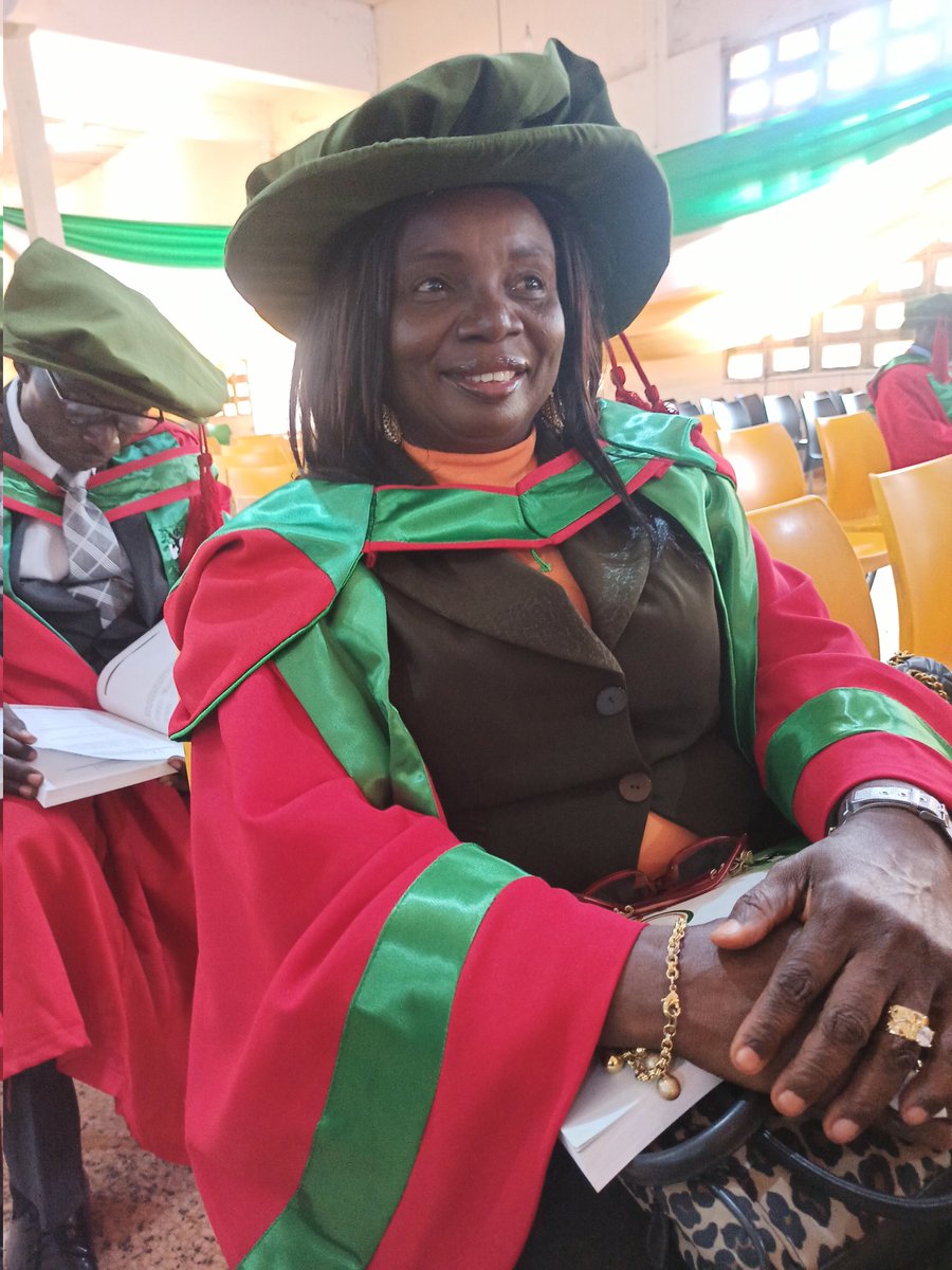 AmaluNgozi's tweet photo. Be your own light!
May your light keep burning!
#PhDConvocation 25--03--23🍷
#UniversityofNigeriaNsukka
#Elites
SUPER LIONESS 💪 https://t.co/3sPTtjMMaD