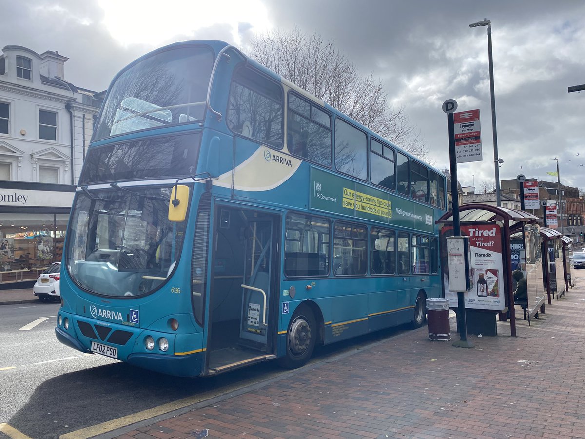 Arrivabus7's tweet photo. A wonderful day out today, Started off with 6136 on the 402 up to Sevenoaks &amp; back, then a 211 ride on 1518 before taking 3043 for a refuel and needed wash ahead of MOT. Then, headed to Lewes on the 29 and returned on RRP on DW72 before finishing the day on nighttime 6Xs on 4106. https://t.co/eBFq05G7Xy