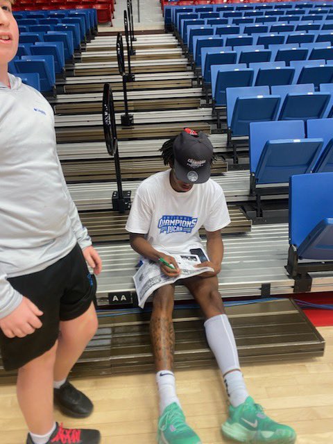 EJones__4's tweet image. ima national champion💙💙💙💙💙Ls uppp
