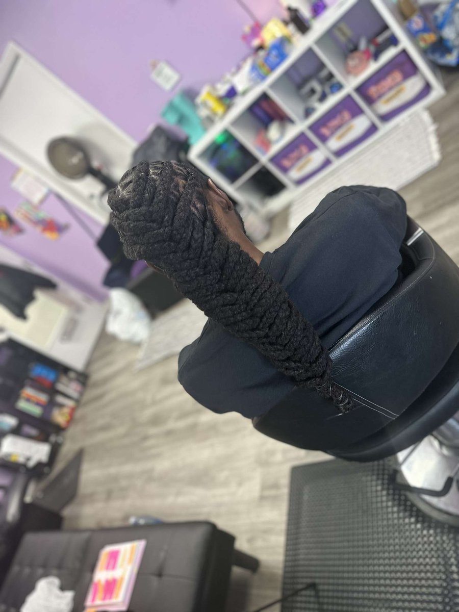 BlakMoney23's tweet image. #LocLife It’s different