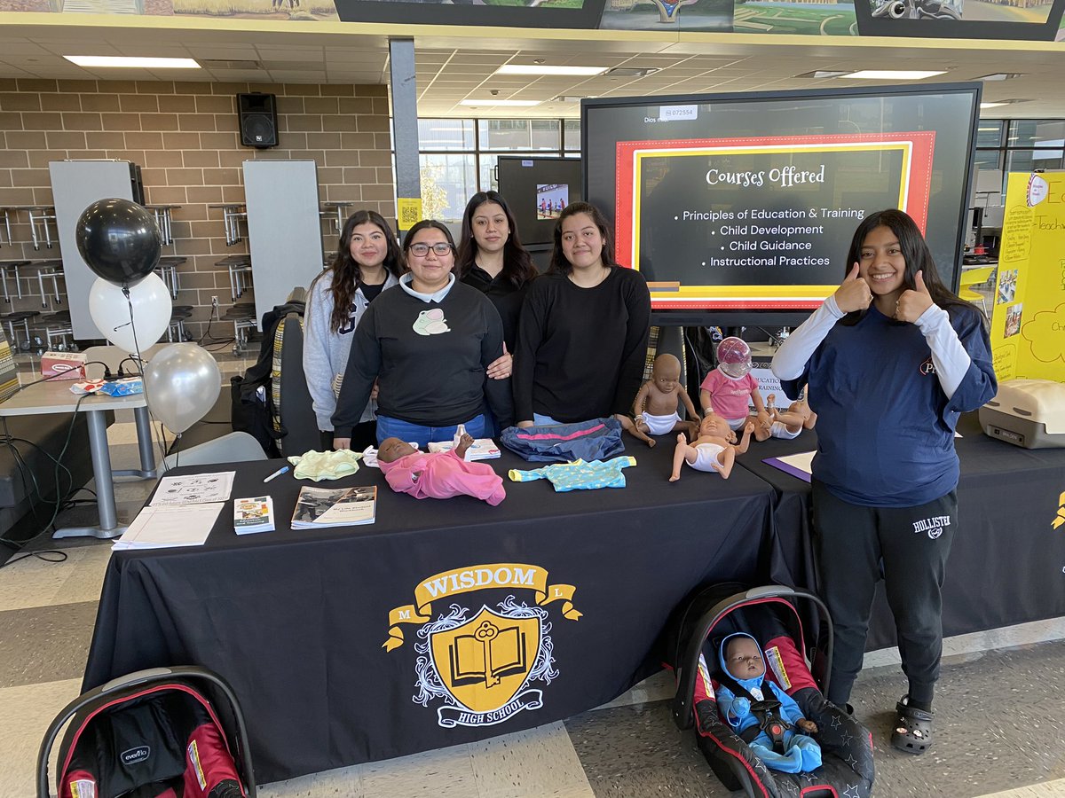 WisdomHS_CTE's tweet photo. At our #WisdomHighSchool #CTE showcase, our #EducationandTraining program showed off how they use infant simulators to learn about caring for newborn babies. @WisdomHS_HISD https://t.co/r8ZXjNDf2c