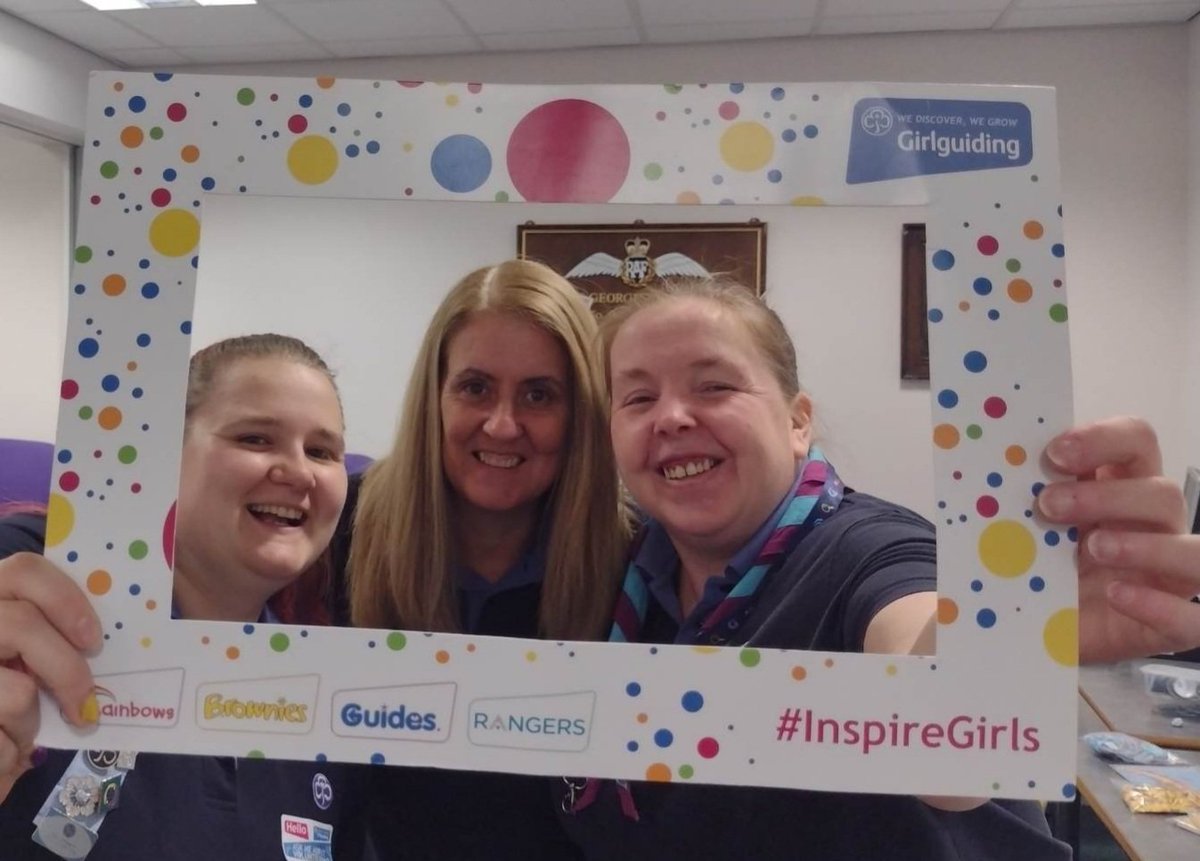 saintcath22's tweet photo. @gg_tay_ochils new growth team on their first official recruitment drive today in Kinross.  Next big event is Energy Festival in July with help from @GirlguidingScot.
@Girlguiding https://t.co/wVjWMkhLod