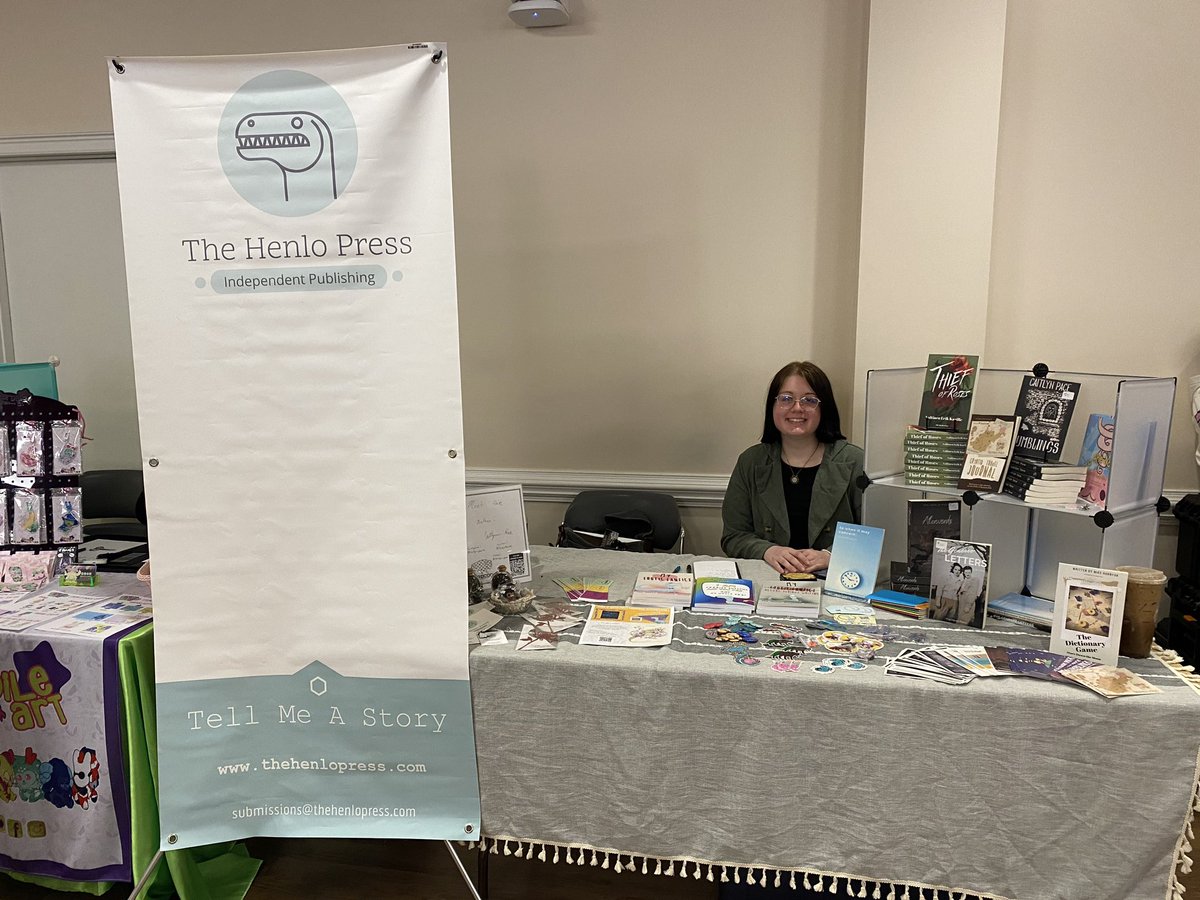 CaitlynPace02's tweet photo. Had so much fun at #herdcon today! Thank you to everyone who stopped by and supported indie publishing/writing!
#indiewriter #indiepublishing #wv https://t.co/4NqXGmEXMZ