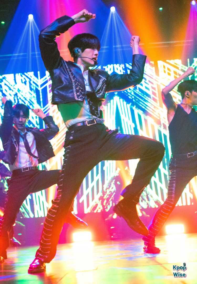 kpopwise's tweet photo. 📸[Photo Gallery] CIX @CIX_Official Save me, Kill me Tour in Washington D.C

#Photography by @katanacarson 

Gallery🖇️
https://t.co/LdNd4oCGHO

thank you @HelixPublicity 
#CIX #씨아이엑스 #BX #승훈 #배진영 #용희 #현석 #CIX_2ndWORLDTOUR #Saveme_Killme 
#Saveme_Killme_INUS #CIXinDC https://t.co/M7pQO7JhUv