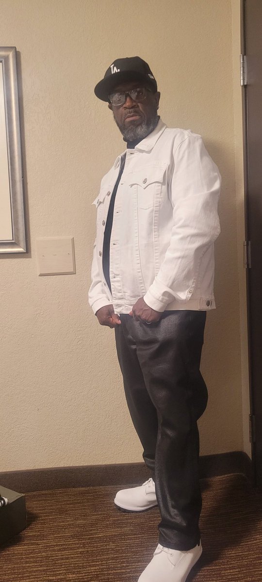 Marlo Ellis (@marloel90054040) on Twitter photo 