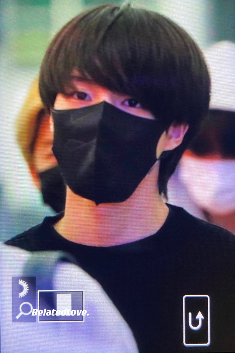 jenocrushie's tweet image. theres no way youre not crying over this jeno