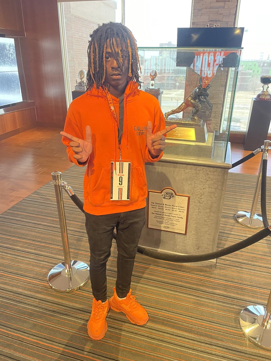 RailynAdams2's tweet image. Had an amazing day at @CowboyFB really loved thanks Pokes Nation #GoPokes 🧡🖤