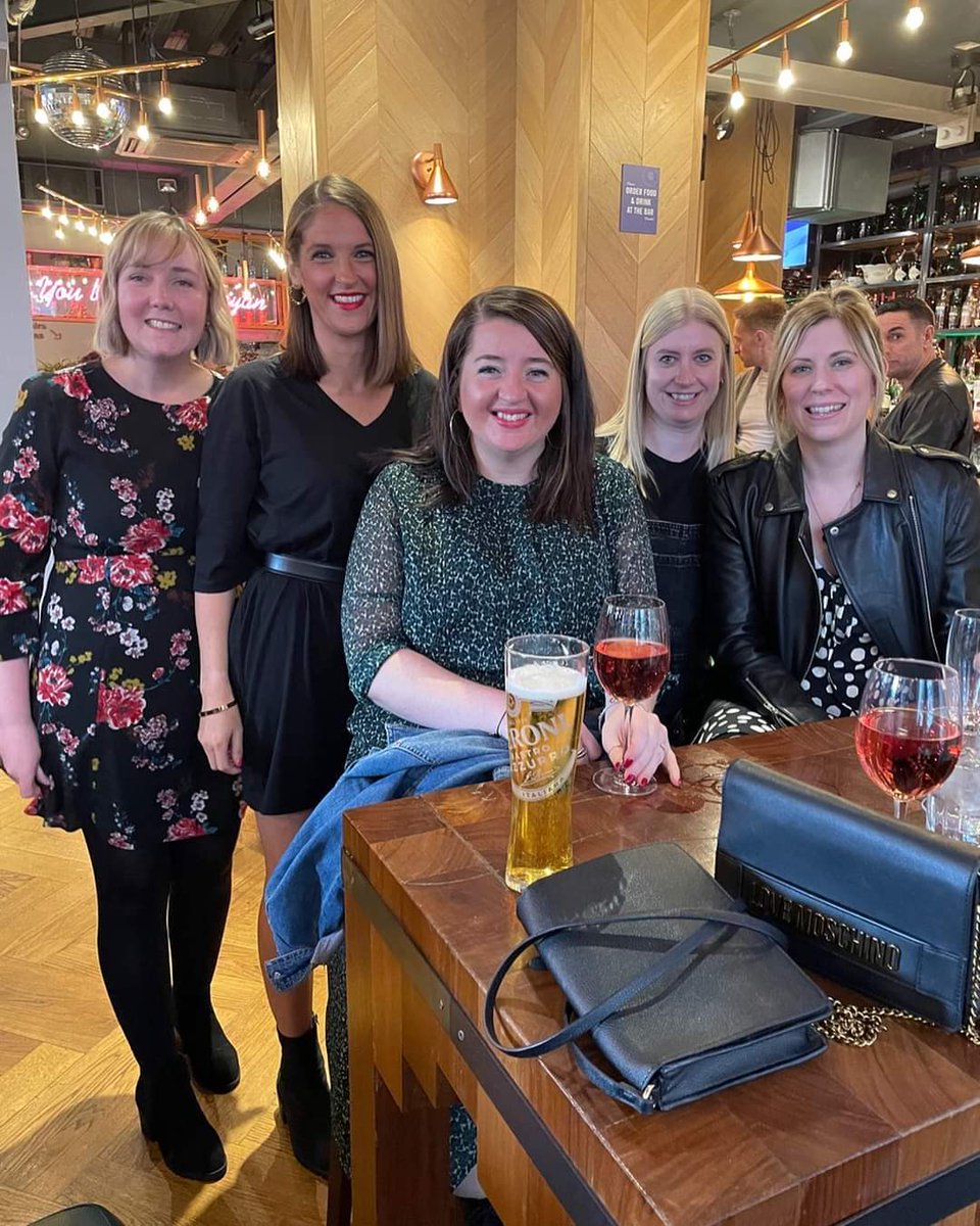 AlisonCranston's tweet photo. Great day and night in Leeds...@sisteractsocial was fab, and the company was even better. #sisteractthemusical #husband #friends #birthdaygift #experiencesnotstuff https://t.co/9hTjOTp9qQ