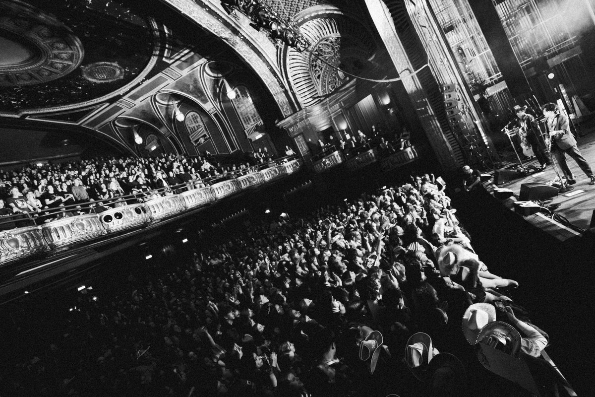 InhalerDublin's tweet photo. Thank you Chicago. That was a truly special one. 

We return to the iconic First Avenue in Minneapolis tonight. It’s an early one so get there fast.

Doors 6pm
@sunroomband 7pm
Inhaler 8pm

📸 @lewsvans &amp; Caroline Zeeman https://t.co/s16pexULz3