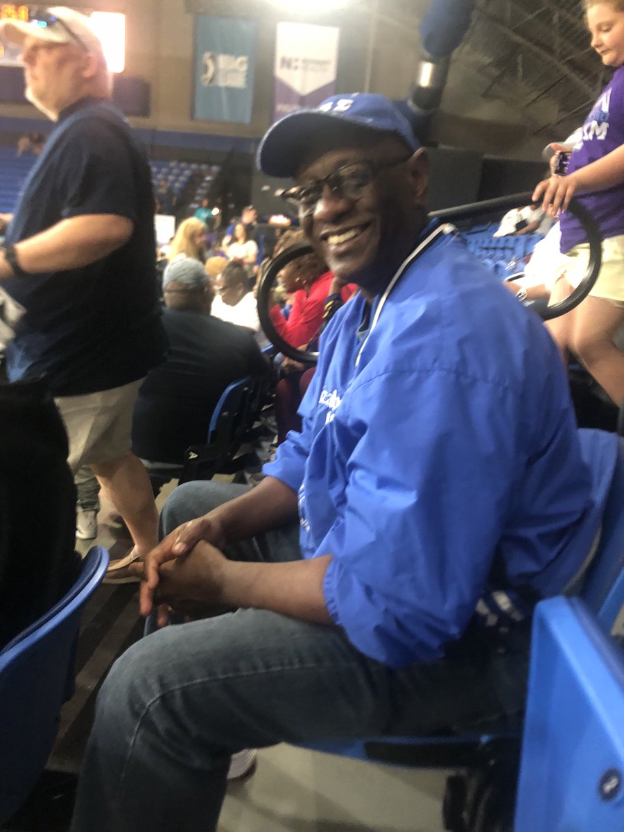 We had fun collaborating with NCCU today at the Swarm game! We will be back next season for the official HBCU Night! 💙🤍🐝 ⁦<a href="/ECSU/">Elizabeth City State University</a>⁩ ⁦<a href="/NCCU/">North Carolina Central University</a>⁩ ⁦<a href="/greensboroswarm/">Greensboro Swarm</a>⁩