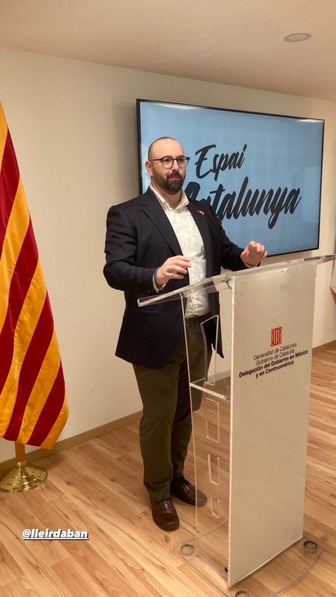 Catalunya_MX's tweet image. Avui hem inaugurat el nou ‘Espai Catalunya’ a la seu de la Delegació, una nova sala d’actes per difondre la cultura catalana a #Mèxic.

L’hem estrenat amb l’exposició sobre #JaumeNunó, el compositor de l’himne nacional mexicà de @StJoanAbadesses.