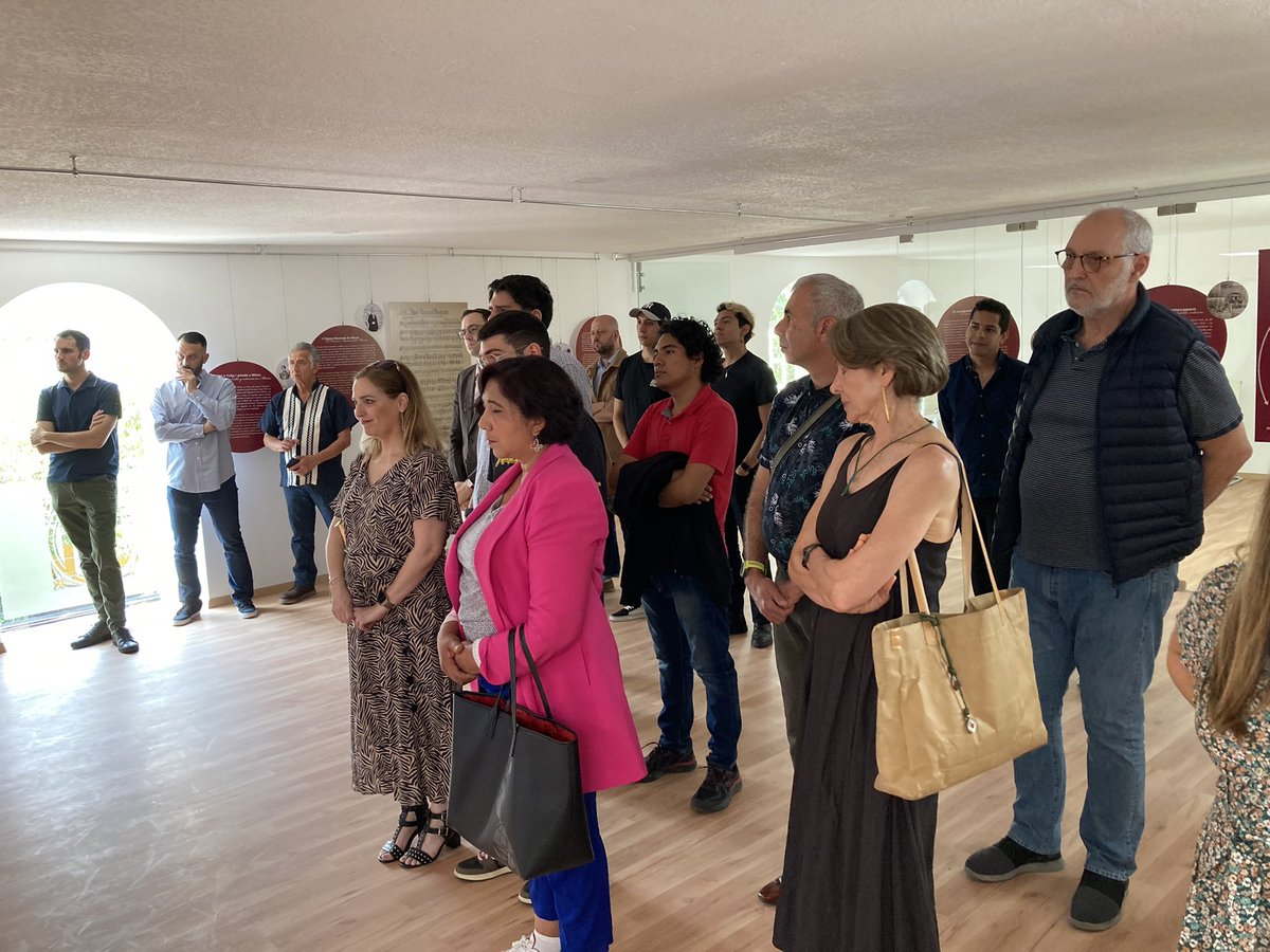 Catalunya_MX's tweet image. Avui hem inaugurat el nou ‘Espai Catalunya’ a la seu de la Delegació, una nova sala d’actes per difondre la cultura catalana a #Mèxic.

L’hem estrenat amb l’exposició sobre #JaumeNunó, el compositor de l’himne nacional mexicà de @StJoanAbadesses.