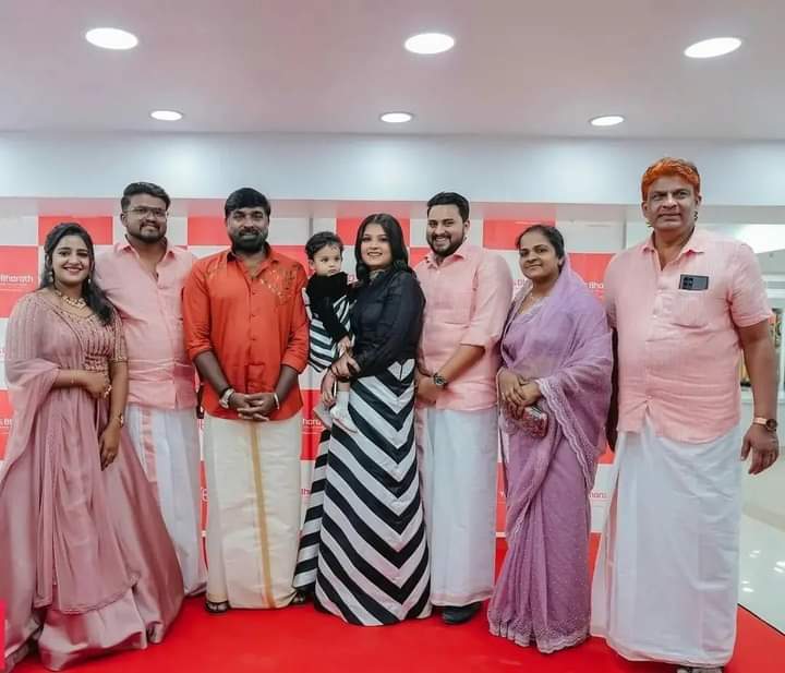 makkalselvanVi5's tweet photo. #perambalurVSPFC

@VijaySethuOffl @Bulletvikki @kumaran_VSP @Deva_VSP @Anbusel63889190 https://t.co/KW9YUbiMrW