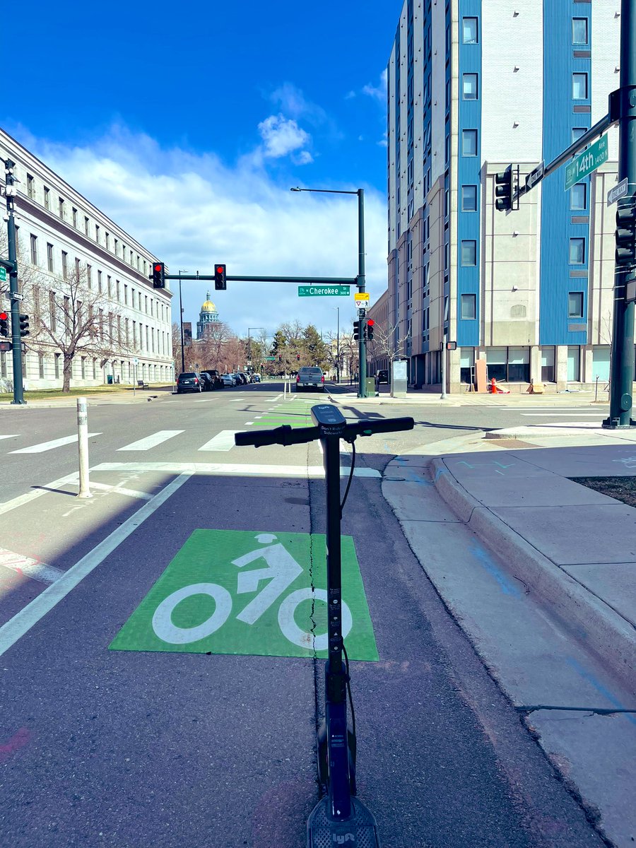 uLab_Infra's tweet photo. The 30th St neighborhood bikeway was a recent conversion from the pandemic #sharedstreet.
Took a #micromobility ride on the city bike lanes @DenverDOTI. Good work in progress.
An 80min ride took a whopping 36USD, the charging model is basically discouraging non-car usage. https://t.co/aQxAcCU30O