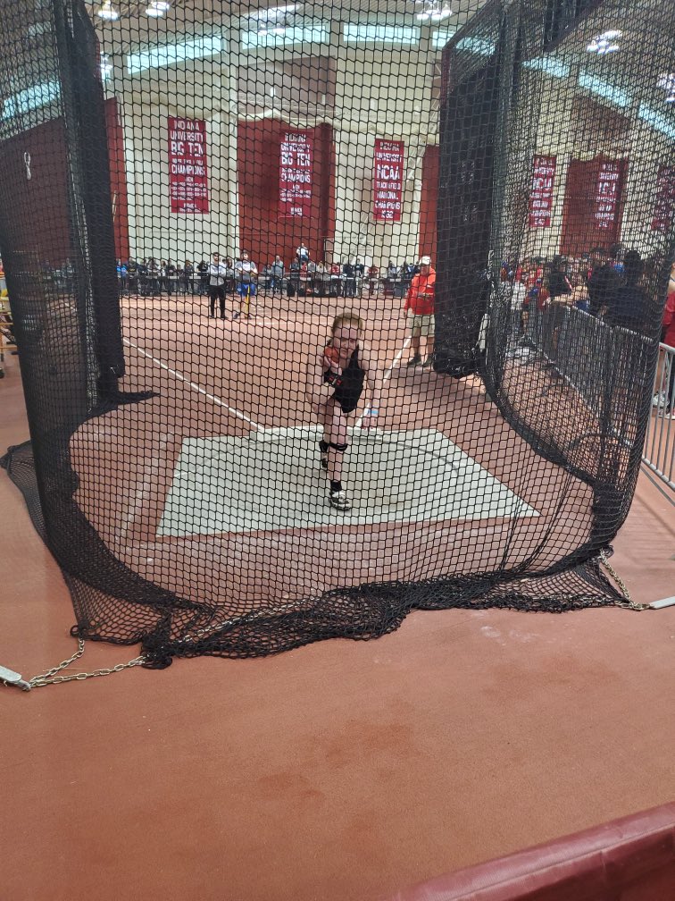 Danville_Track's tweet image. Coach Lawrence took 4 throwers to the indoor state meet today; @luke_messinger took 4th and @Elaw5115 took 7th!  @LStaigl is throwing now.