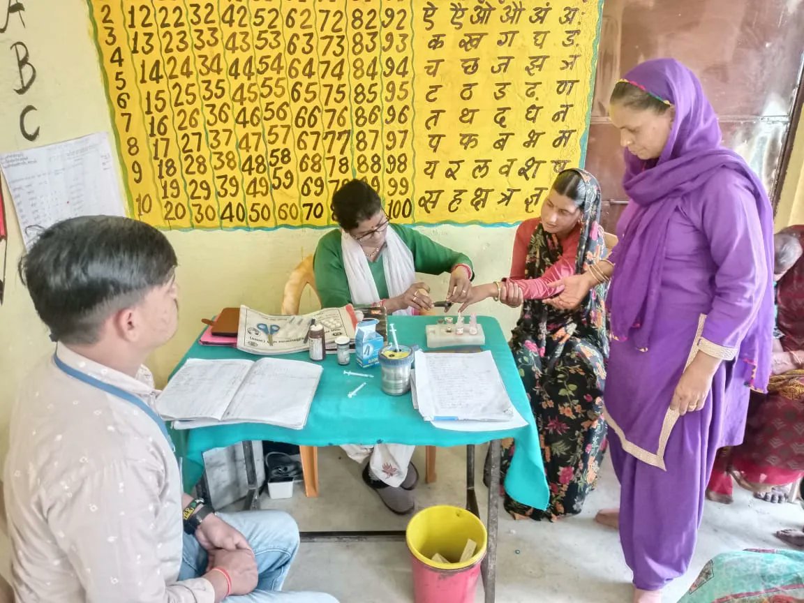 ShaktishaliS's tweet photo. आशा कार्यकर्ता द्वारा ग���्भवती माताओं को आयरन एवं कैल्शियम की गोलियां दी गई
Pregnant mothers were given iron and calcium tablets by ASHA workers

#irontablets #calciumtablets #healthandwellness #pregnantandperfect #specialmothersproject #engagementphotos https://t.co/DocwEZxNeV