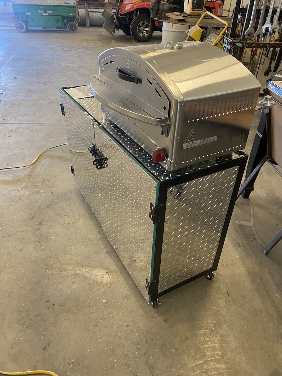 GoringGarrett's tweet photo. Finished building this bad boy today. https://t.co/zr4Nqo8PyY