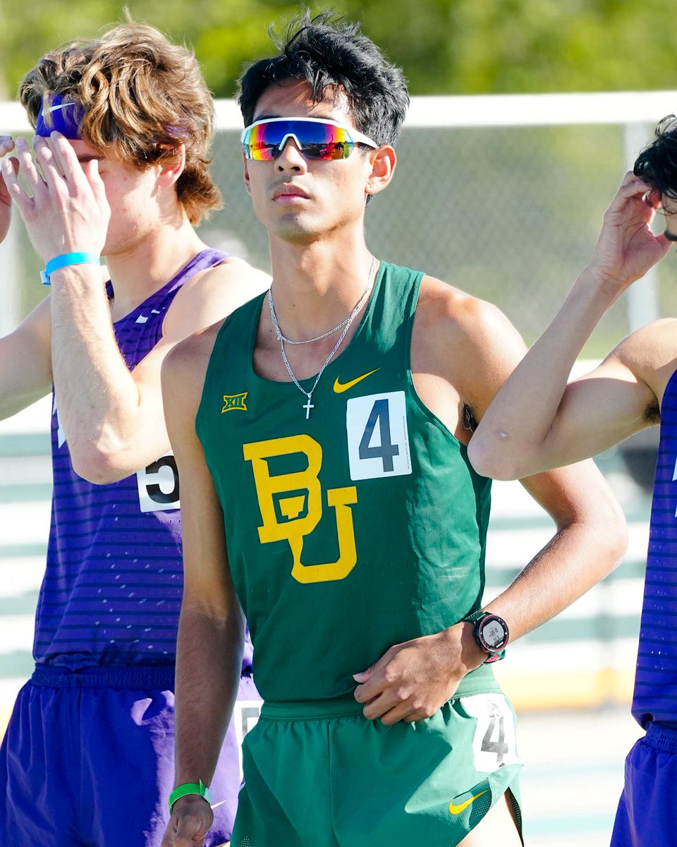 BaylorTrack's tweet photo. NOAH MONROY WITH THE LATE SURGE IN THE 3K!! 🥇

1. Noah Monroy, 8:29.39
10. Devin Duran, 9:12.45

#SicEm 🐻 https://t.co/BsIhPrBVtJ