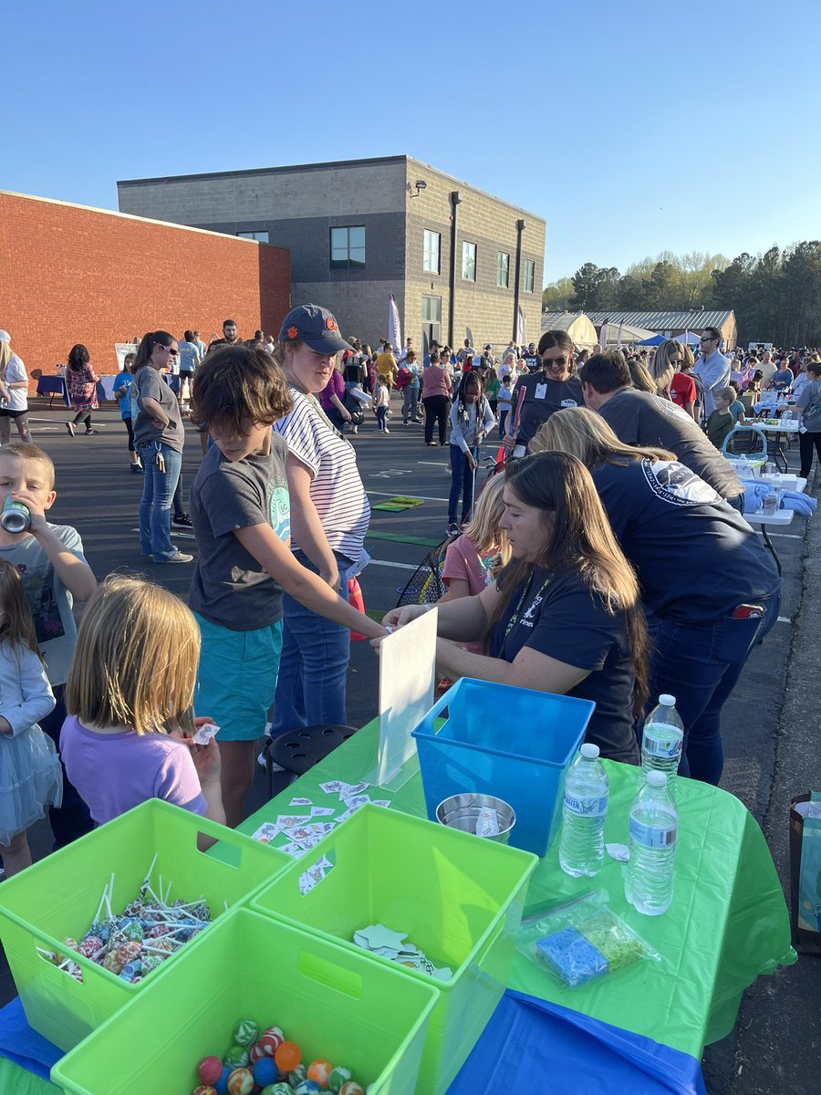 Wow! What an incredible evening at the North United Family Fun Fest! Great job, North United Assistant Principals!