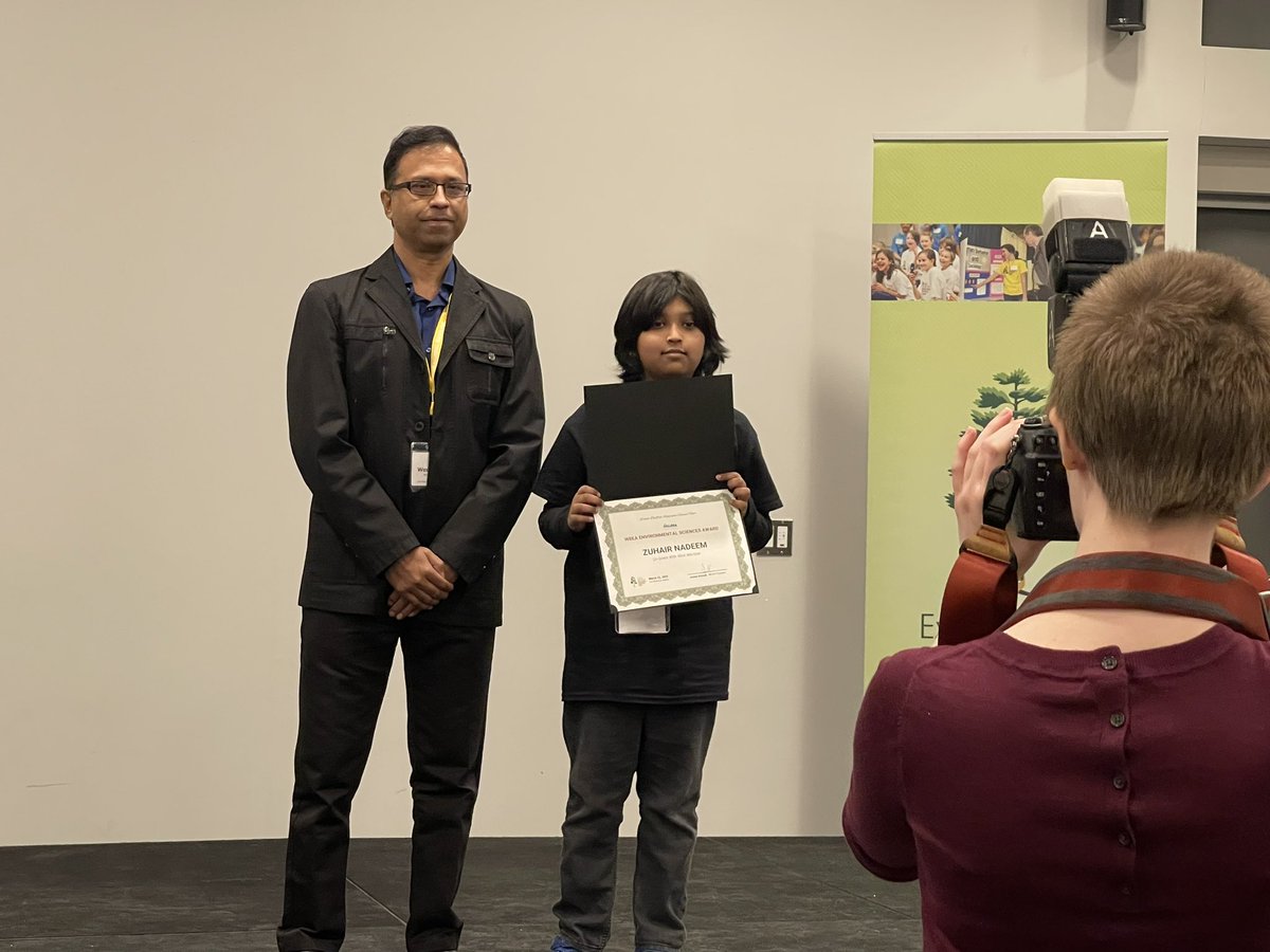 Way to go Rayan, Zainab and Zuhair for winning special awards at the regional science fair @FMISonthego @FMPSD @Mymarkaz2 @RMWoodBuffalo #sciencefair