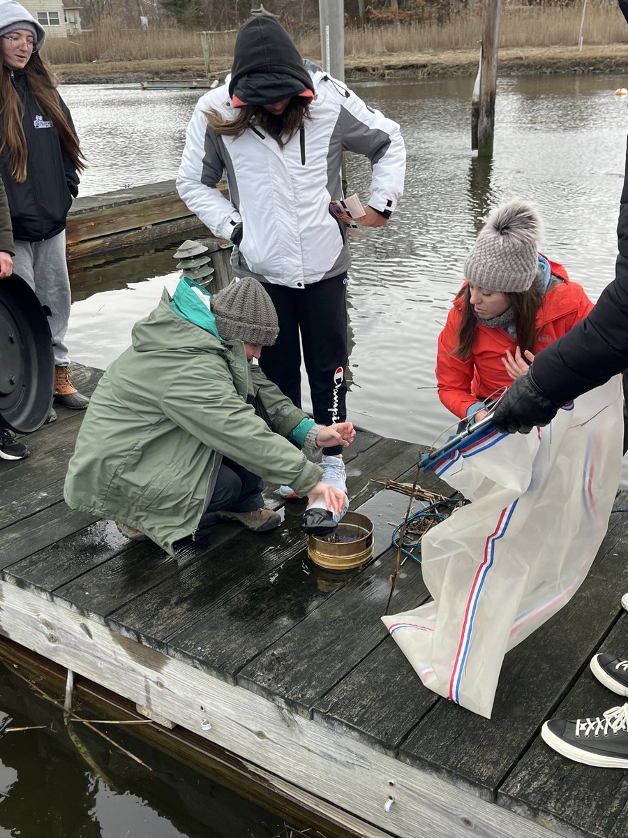 Vincent Breslin (@breslin_vincent) on Twitter photo <a href="/SCSUEGMS/">SCSU EGMS</a> <a href="/Werth_Center/">Werth Center for Coastal and Marine Studies</a> <a href="/SCSU/">Southern Connecticut State University 🦉</a> MAR 460 faculty and students measuring water quality and conducting plankton tows on the Hammonasset River today in a cold rain. Good job team! <a href="/SCSUEGMS/">SCSU EGMS</a> <a href="/Werth_Center/">Werth Center for Coastal and Marine Studies</a> <a href="/SCSU/">Southern Connecticut State University 🦉</a> MAR 460 faculty and students measuring water quality and conducting plankton tows on the Hammonasset River today in a cold rain. Good job team!